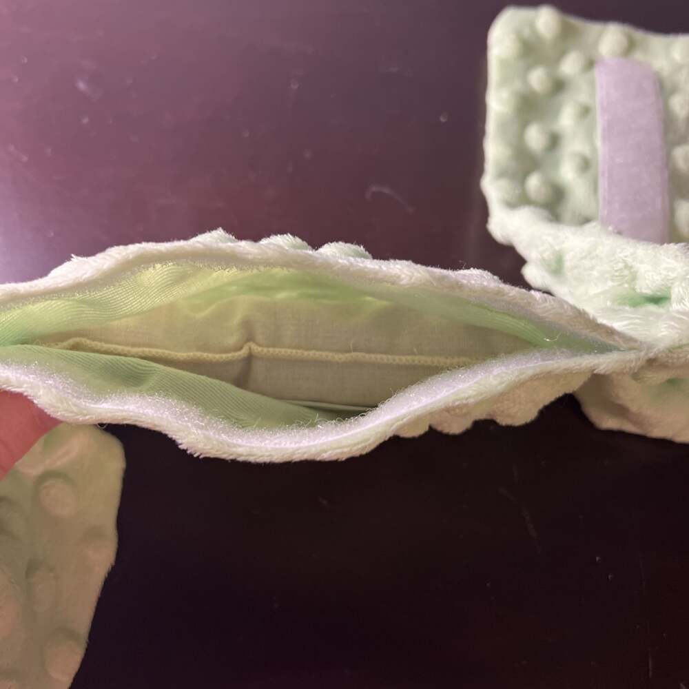 Happi Tummi Green Plush Waistband w/ Herbal Pouch for‎ Baby Colic and Gas Relief - Picture 6 of 8